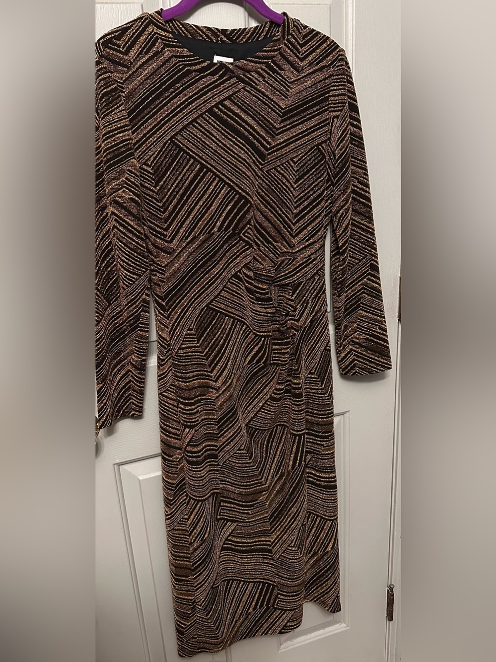 Anne Klein Long-Sleeve Geometric Midi Dress in Black and Gold